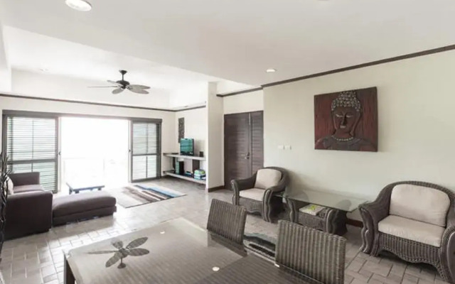 Designer Villa The Boat House