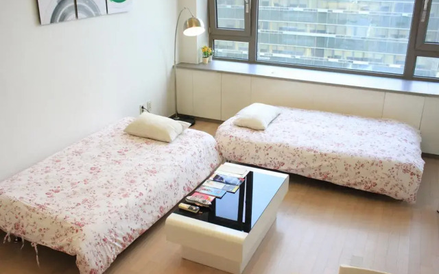 Gangnam Studio Plus