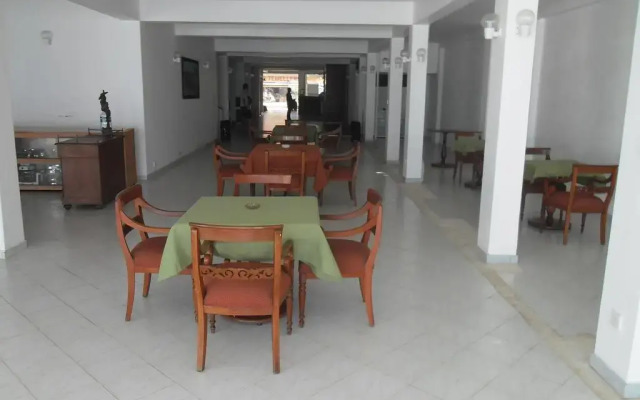 Hotel Wewala Beach