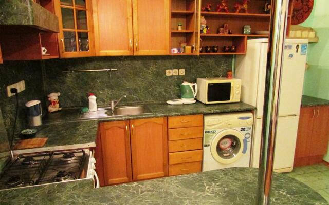 Apt Oktyabrskiy Prospekt D. 12