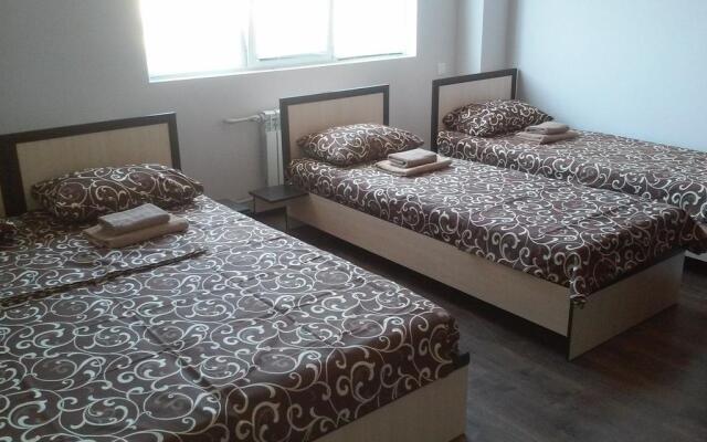 Iskander Hotel