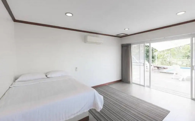 Designer Villa The Boat House