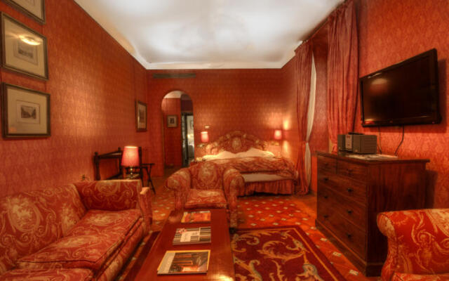 Casa Palacio De Carmona Hotel