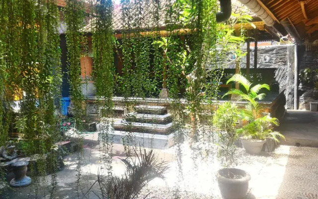 D'Umah Tua
