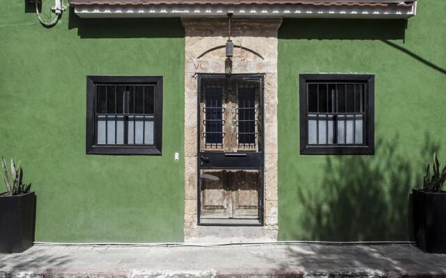 Designer TownHouse Neve Tzedek HolyGuest