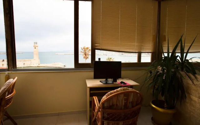 Faros Beach Hotel