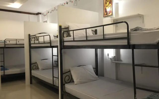 Nap At Phangan Hostel