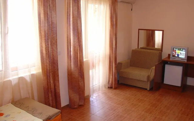 Troy Plaza Hotel