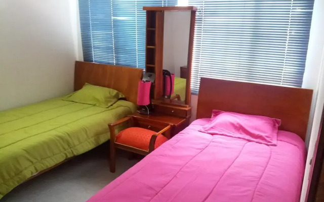 Women's Wellness Hostel y Spa