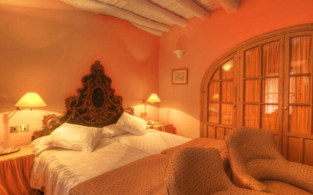 Casa Palacio De Carmona Hotel