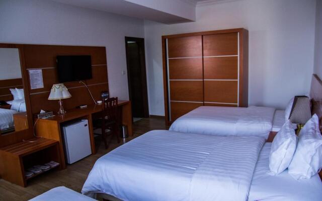 Fund Hotel