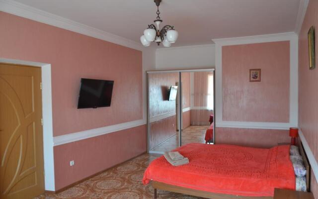 Zemfira Guest House