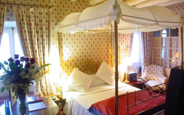 Casa Palacio De Carmona Hotel