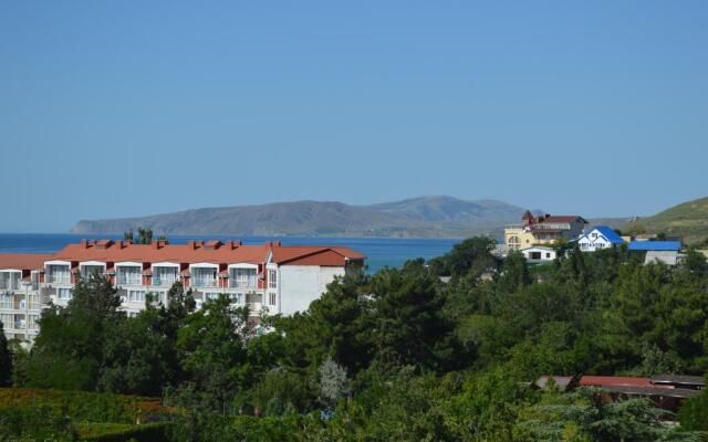 Iskander Hotel