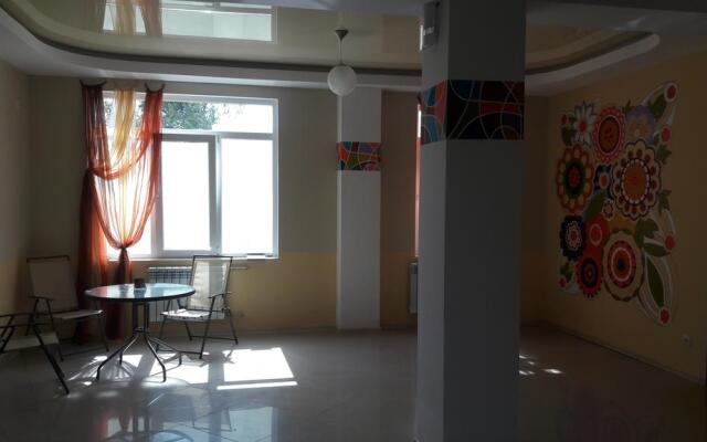 Iskander Hotel