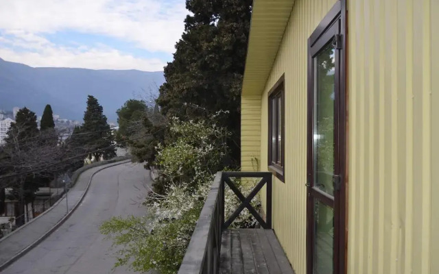 Kampai Guest House
