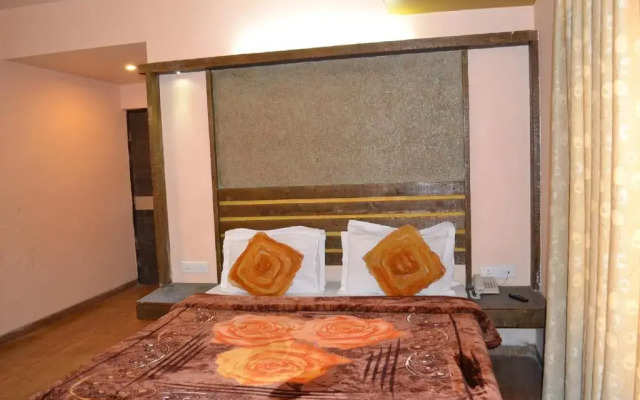 Grand Kashmir