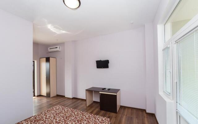 Iskander Hotel