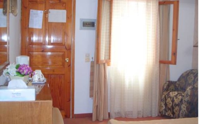 Faros Beach Hotel