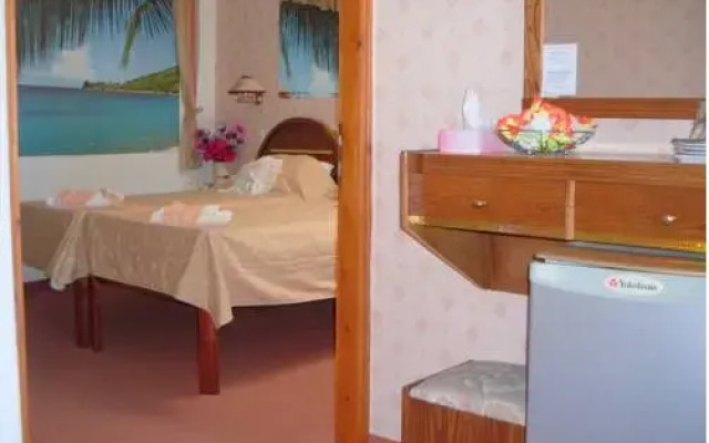 Faros Beach Hotel