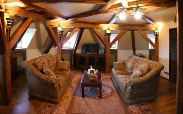Chateau Zbiroh Hotel