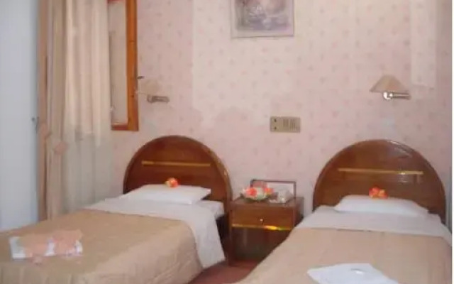 Faros Beach Hotel