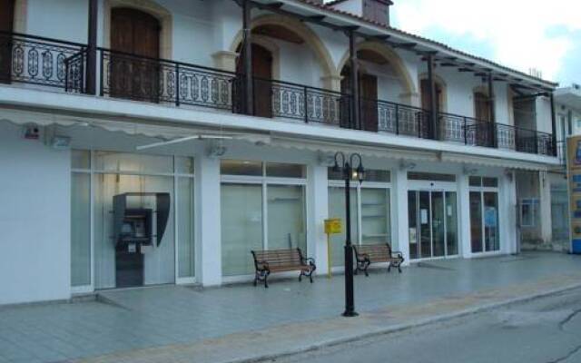 Montes Studios & Apartments