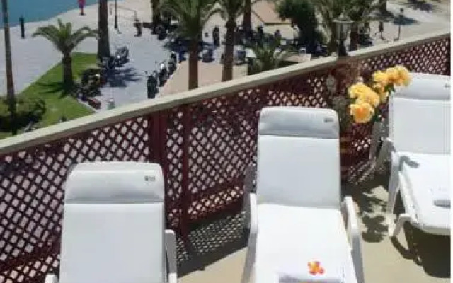 Faros Beach Hotel