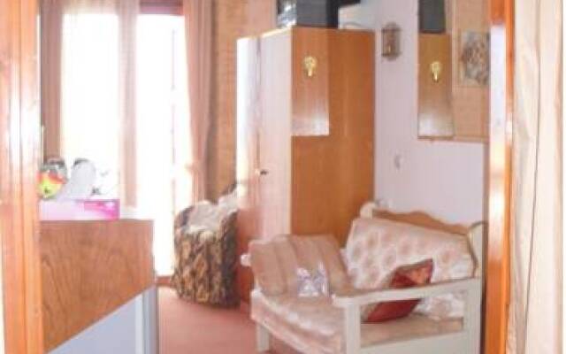 Faros Beach Hotel