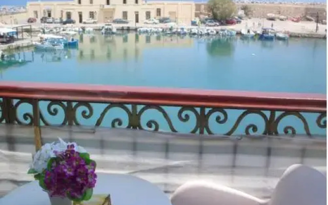 Faros Beach Hotel