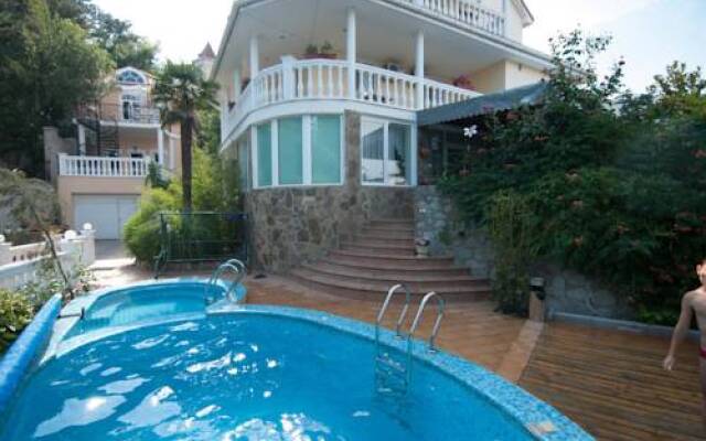 Snegiri Guest House
