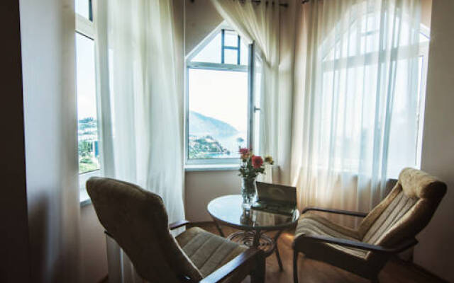Snegiri Guest House
