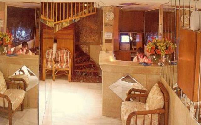 Faros Beach Hotel