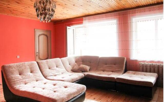 Uyut Guest House