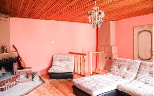 Uyut Guest House
