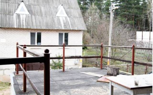 Uyut Guest House