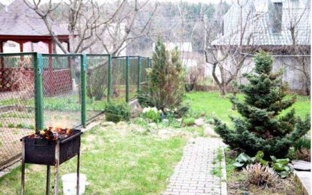 Uyut Guest House