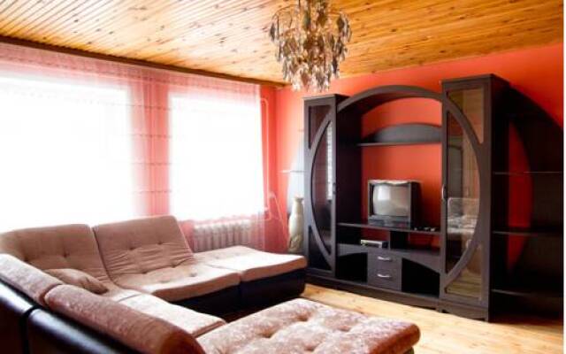 Uyut Guest House