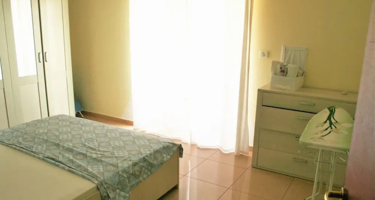 Spacious Sea View Apartment