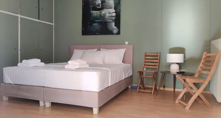 Cosy 1br Apt With Balcony In Vibrant Exarcheia