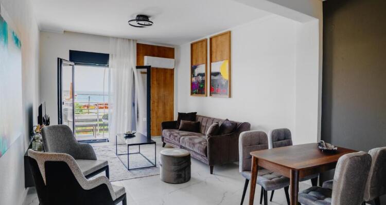 Alexandra Boutique Residence Downtown