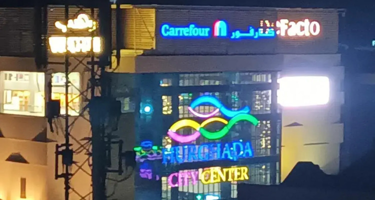 Cleopatra Resort F16