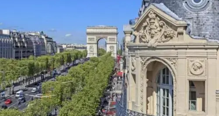 Champs Elysees Flat