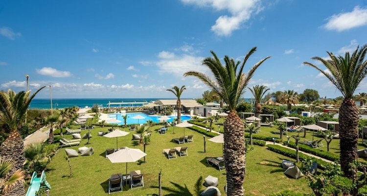 Marinos Beach Hotel Apartments