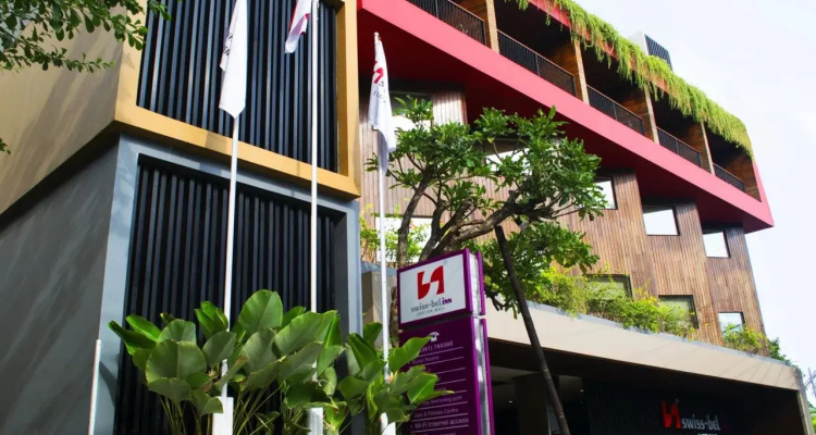 Sevn Legian Hotel