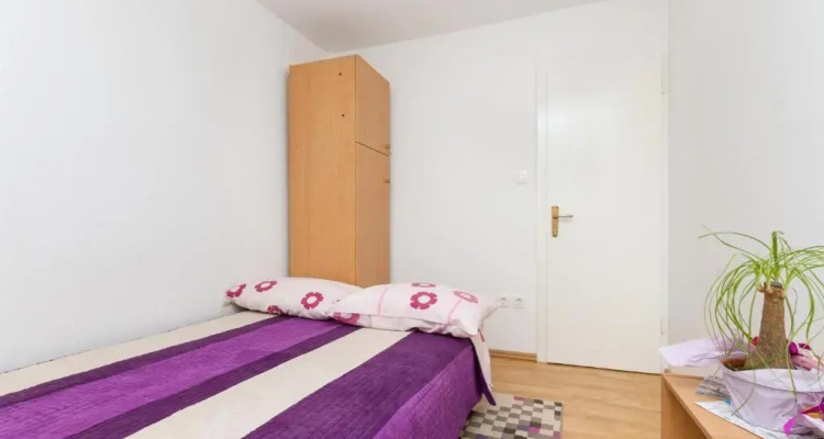 Apartments Varos