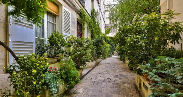 92 Beautiful Apartment In Montorgueil