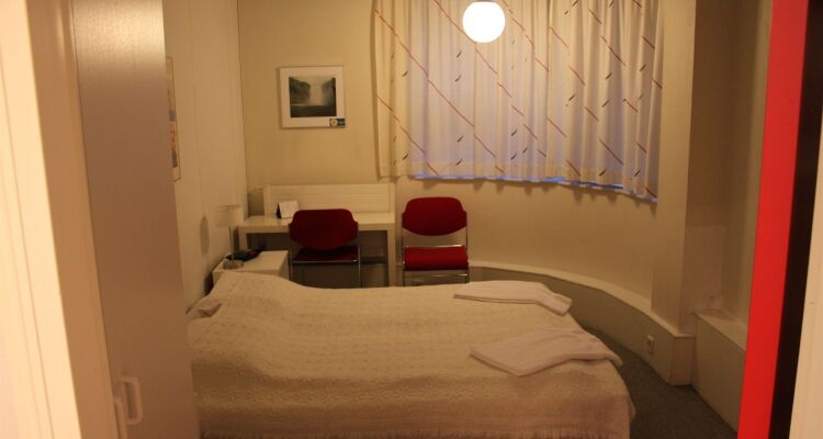 101 Guesthouse Hotel