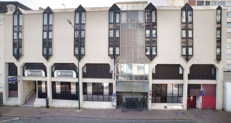 Kyriad Paris Est Bois de Vincennes