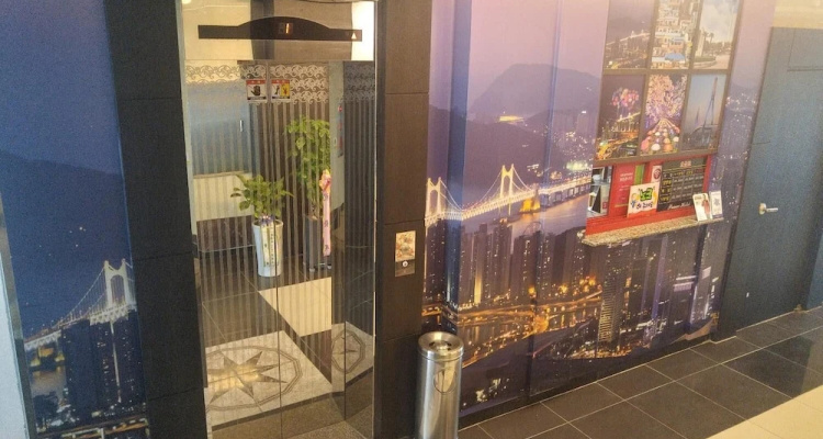 Prince Hotel